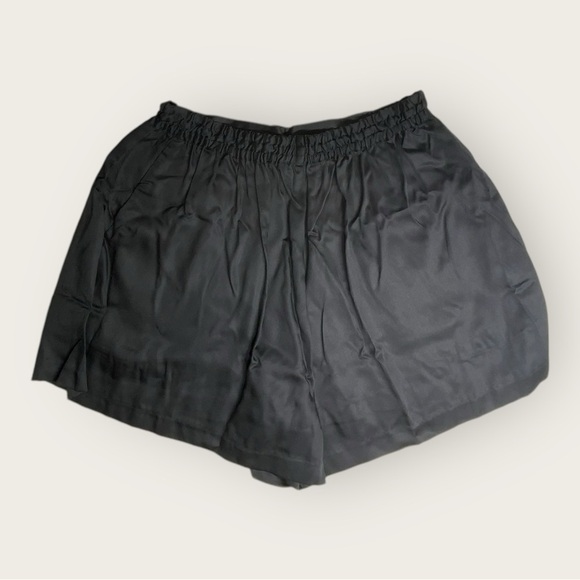 NWT | Ettitude | Signature Sateen Shortie PJ Sleep Shorts | Black | S/M - Picture 4 of 9